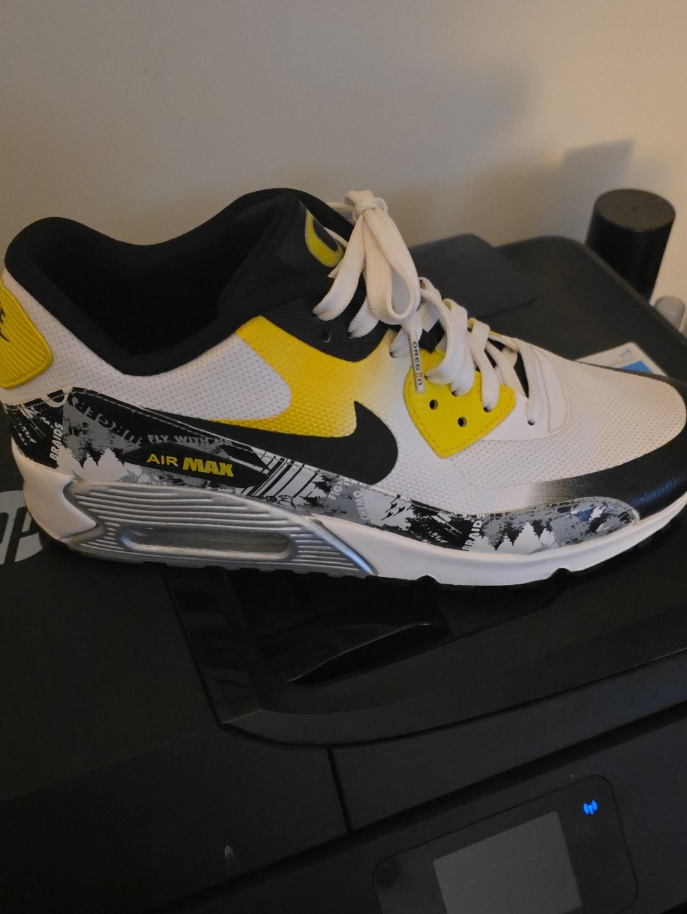 Nike Air Max White Black Yellow Graphic Athletic Sneakers
